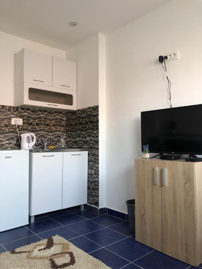Apartmani Breze ポドゴリツァ エクステリア 写真