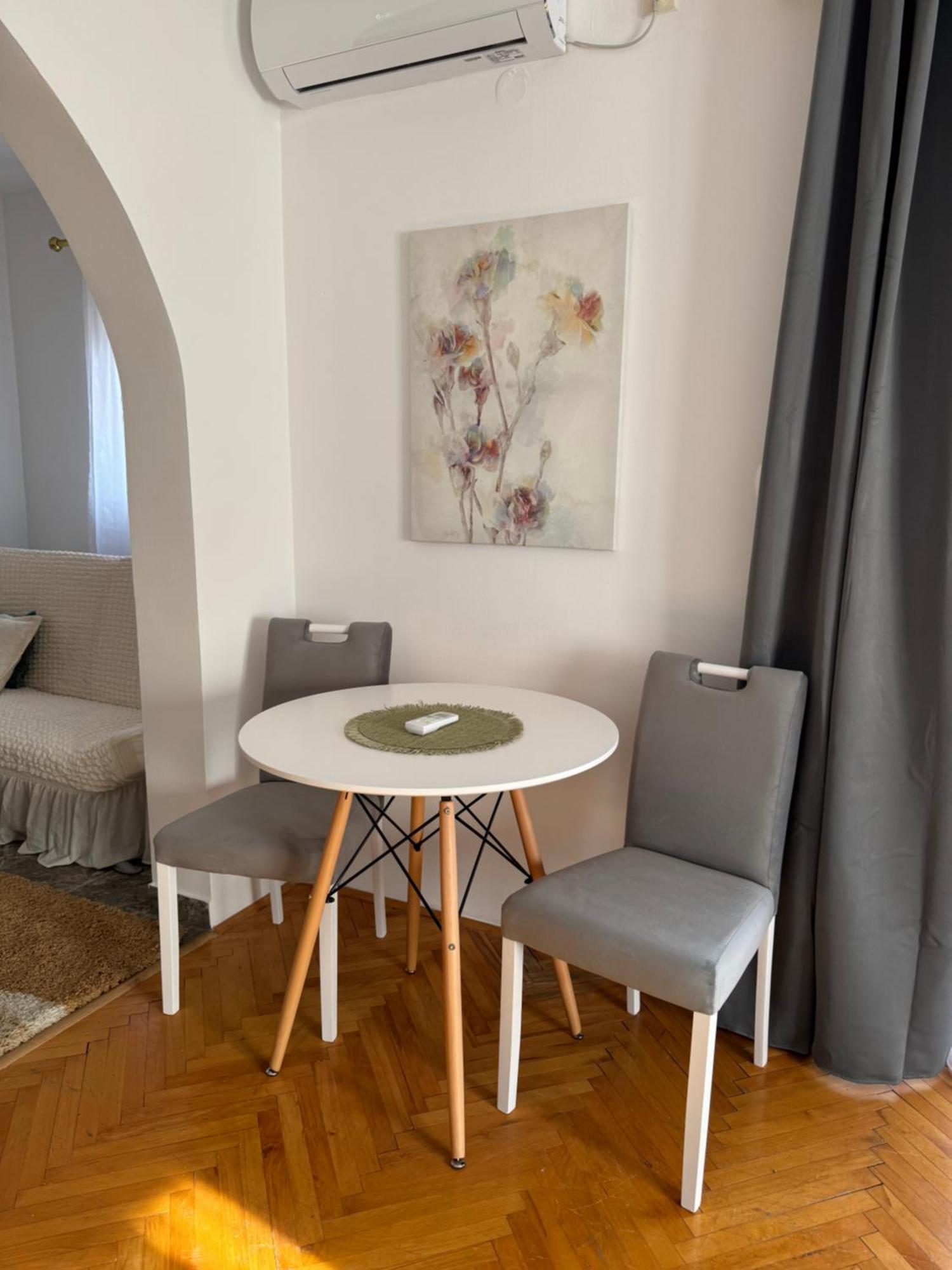 Apartmani Breze ポドゴリツァ エクステリア 写真
