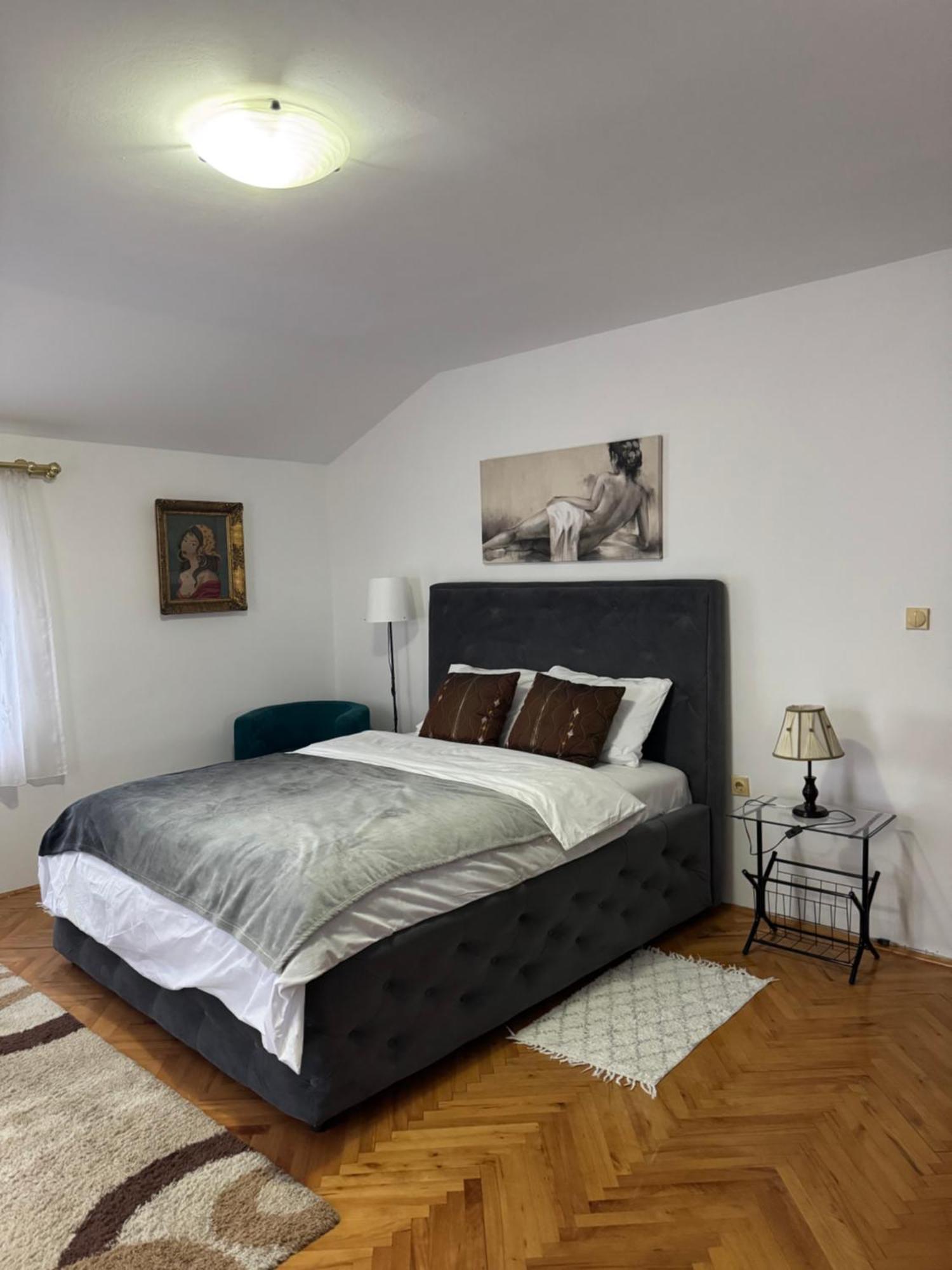 Apartmani Breze ポドゴリツァ エクステリア 写真