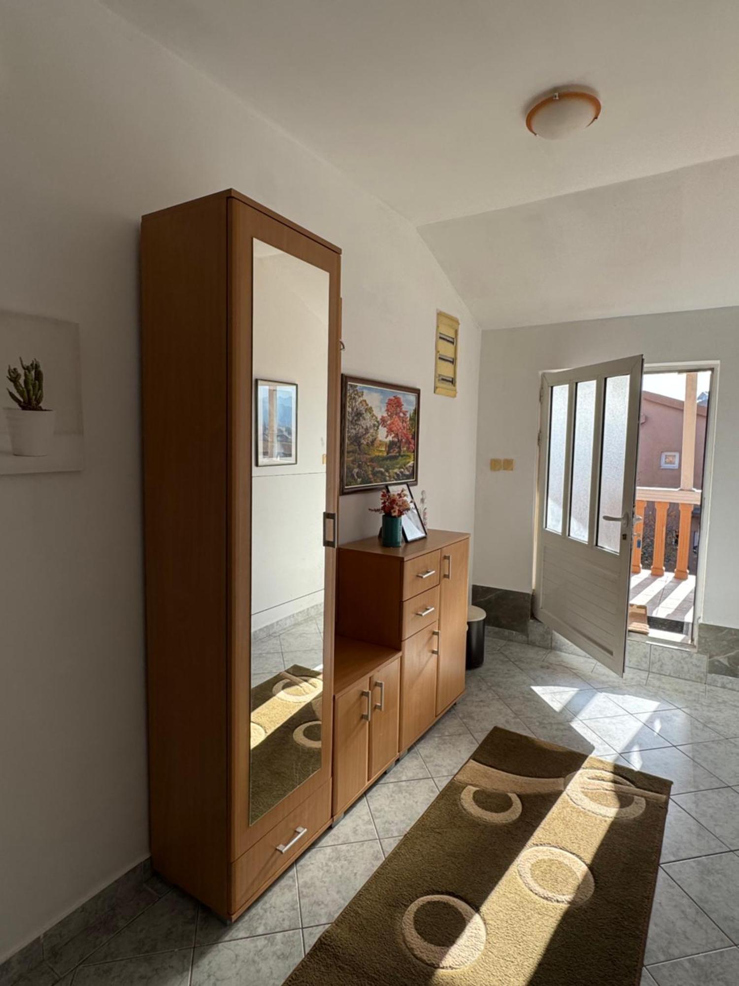 Apartmani Breze ポドゴリツァ エクステリア 写真