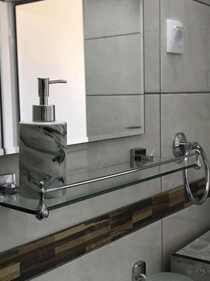 Apartmani Breze ポドゴリツァ エクステリア 写真